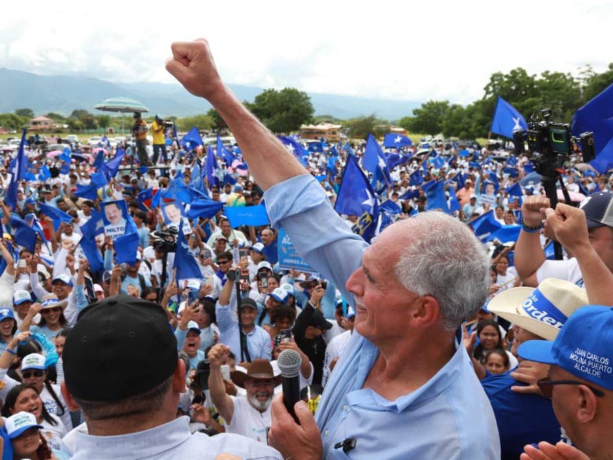 Nasry Asfura pide cuidar el voto en su cierre de campaña