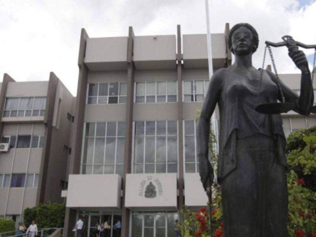 Presentan requerimiento fiscal contra 15 personas, entre ellas un alto funcionario del Estado