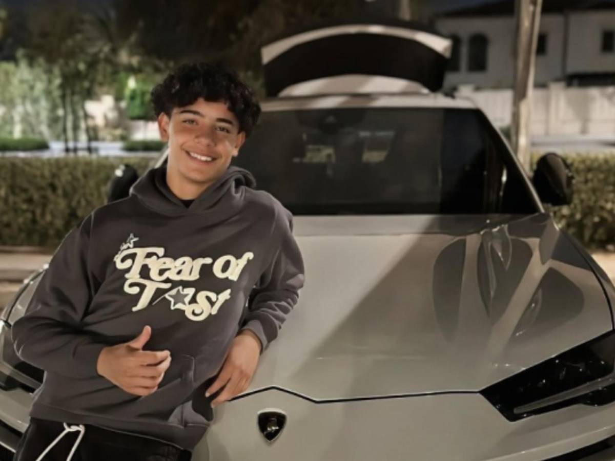 Destapan la verdad tras viralizarse fotos del hijo de Cristiano Ronaldo con misteriosa chica