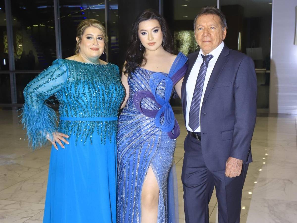 Seniors 2025 de la Seran School celebran en su fiesta de graduación