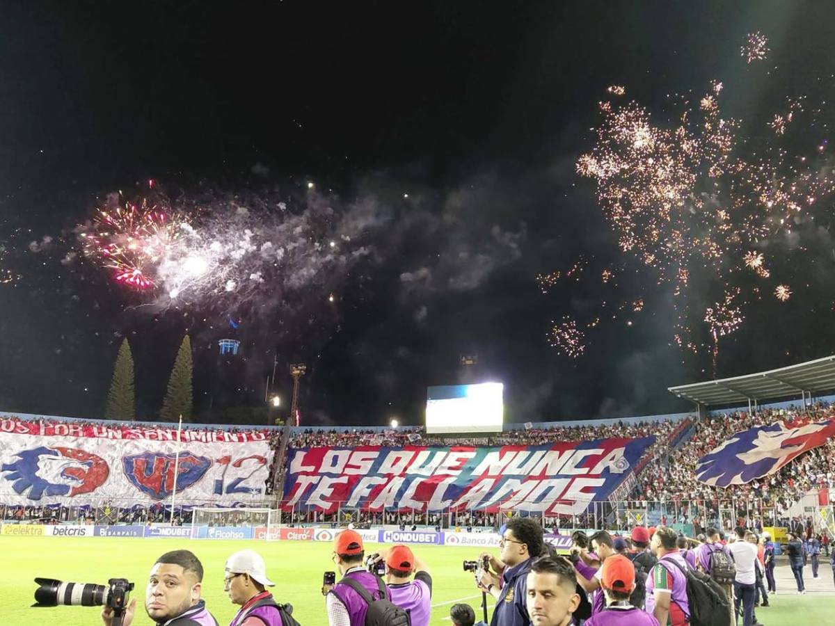 Fiesta de Olimpia, héroe, Espinel desatado, bronca y ¿quién es la pelirroja en la Gran Final?