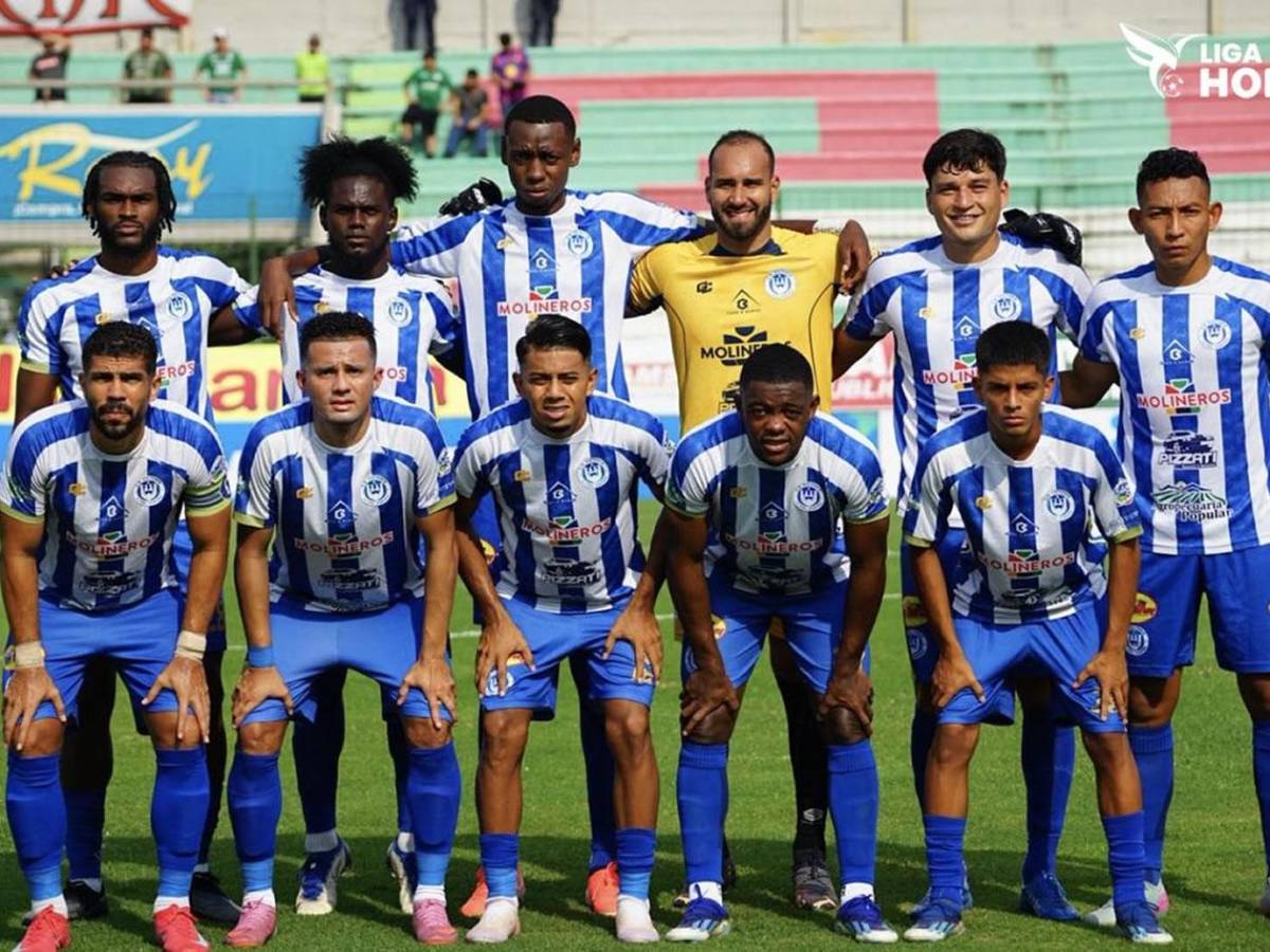 La More, manos a las obras en el Victoria: charla y convenció a dos jugadores a volver al club