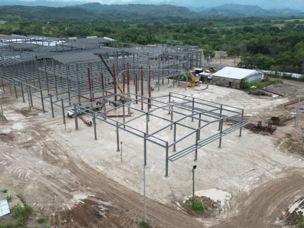 L4,662 millones cuestan hospitales suspendidos de Santa Bárbara, Ocotepeque y Salamá