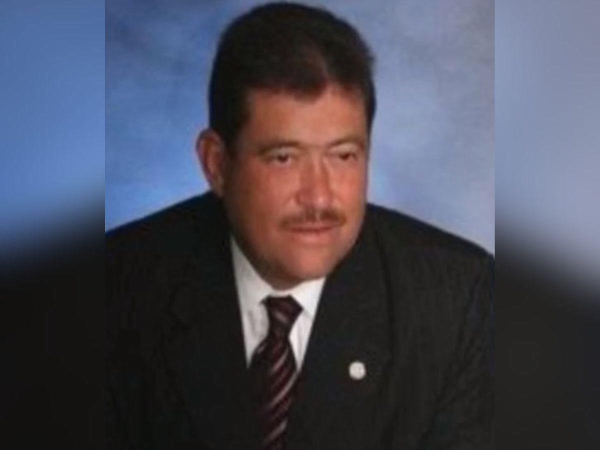 Empresario acusado de sobornar a Cosenza pagó fianza