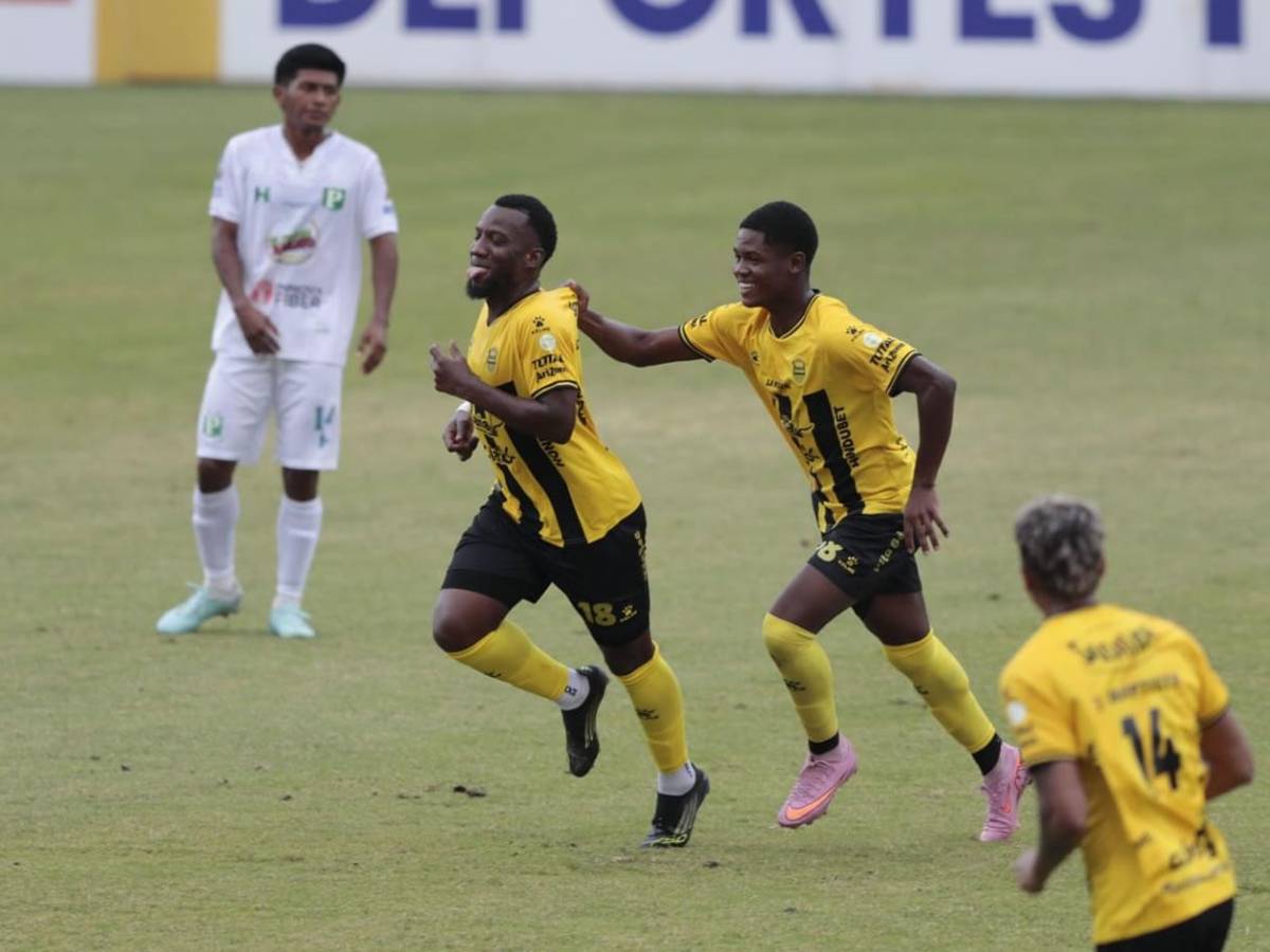Olimpia celebró en el Clásico, enfado de Platense, sorpresivo regreso y bellas chicas