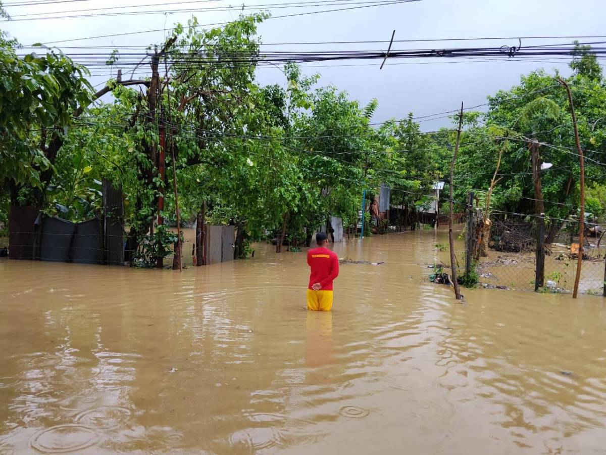 El Progreso, Yoro, bajo el agua; lluvias dejan calles incomunicadas