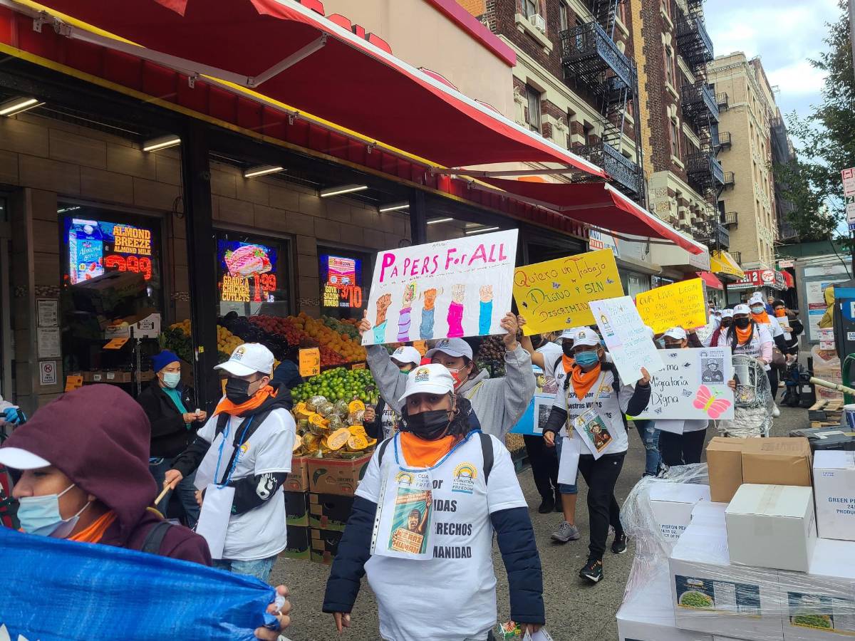 Indocumentados marchan en EEUU para exigir ciudadanía a demócratas