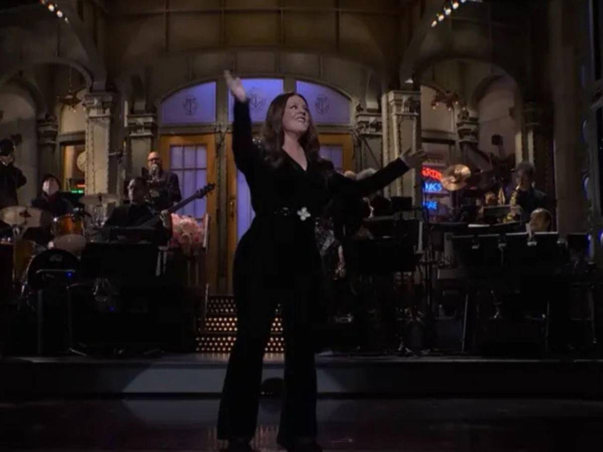 Melissa McCarthy sorprende con su transformación al perder casi 43 kg.