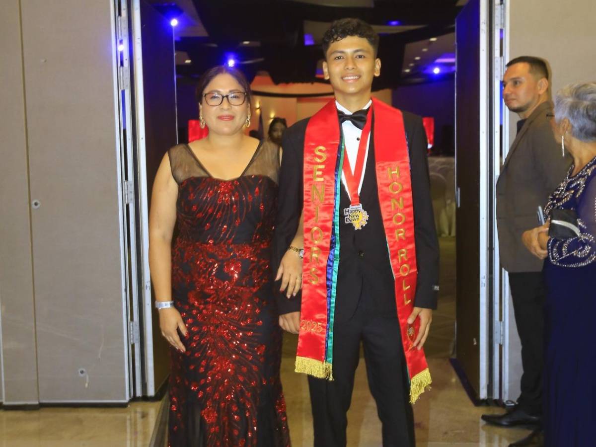 Seniors 2025: Fiesta de graduación de la Happy New Dawn