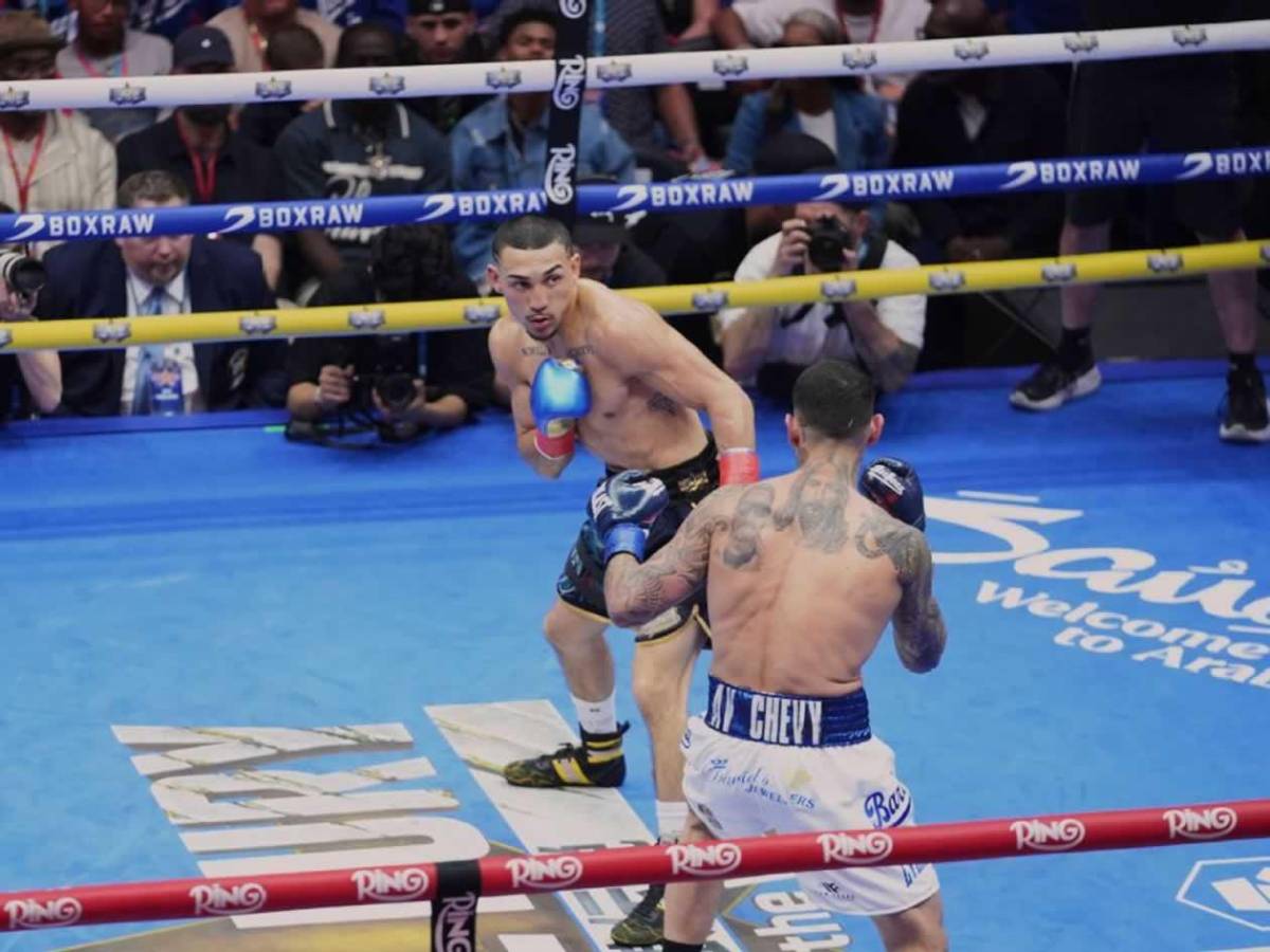 Así ganó Teófimo López a Barboza, su emocionante festejo y locura por el hondureño