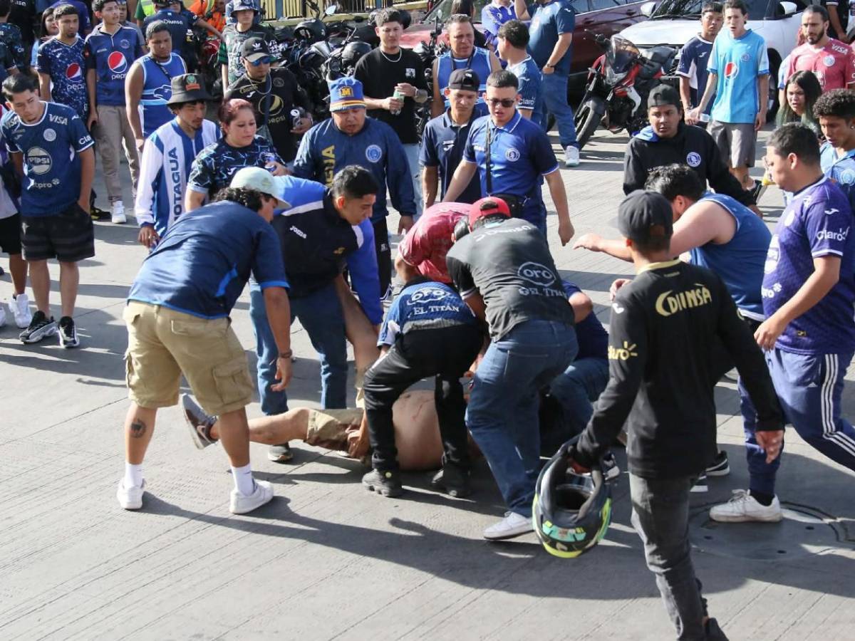 Imágenes impactantes: Terror en clásico Motagua - Olimpia tras escenas de violencia