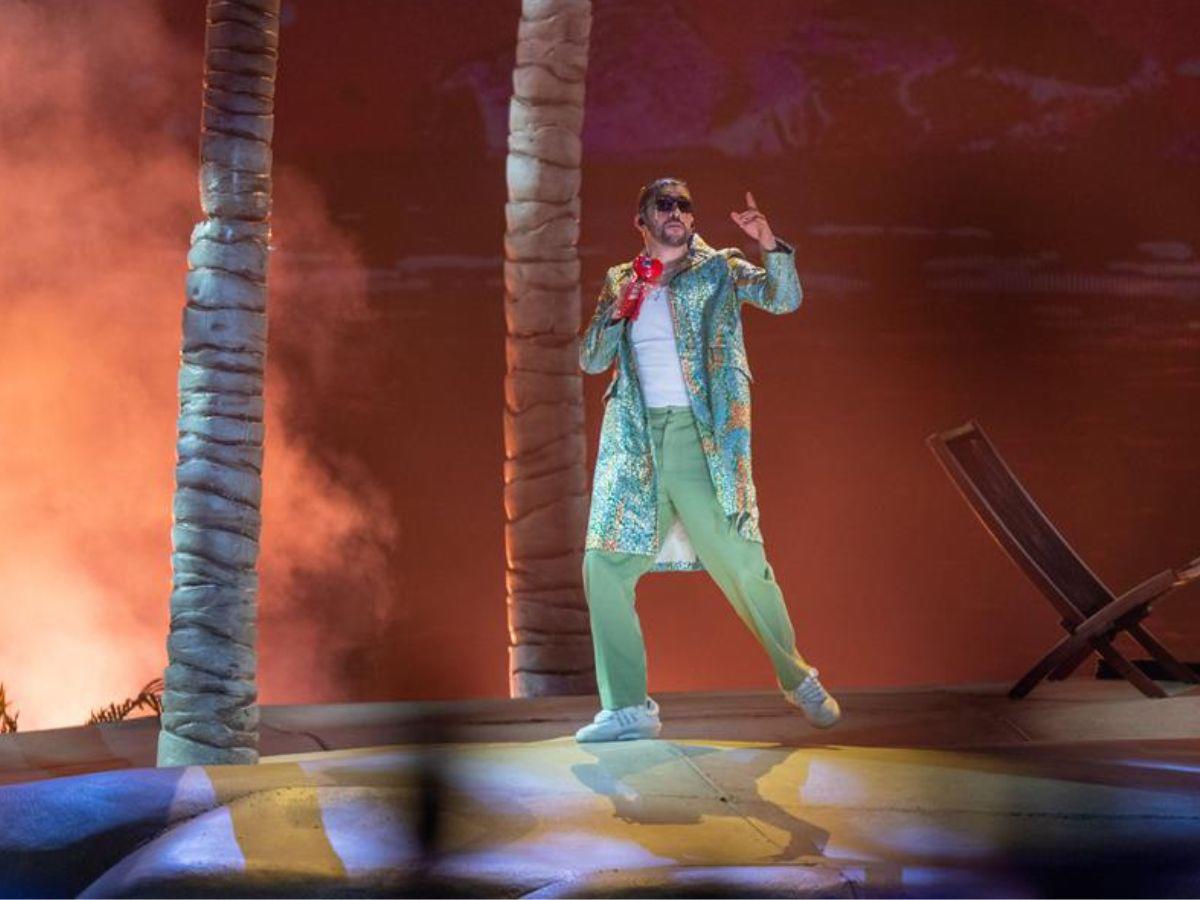 Bad Bunny despide su “tour más caliente” en el Azteca de México