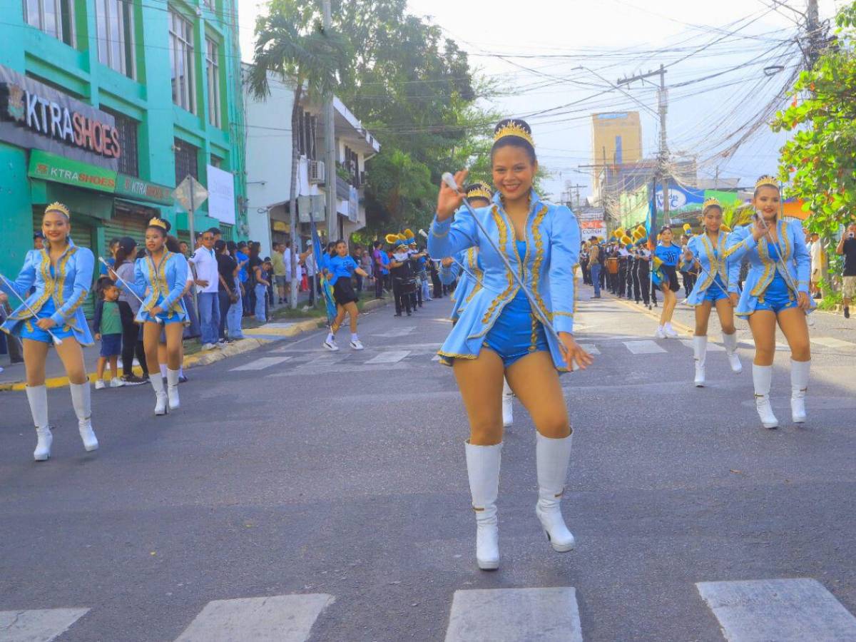 Con emotivo desfile inicia la celebración del centenario del JTR