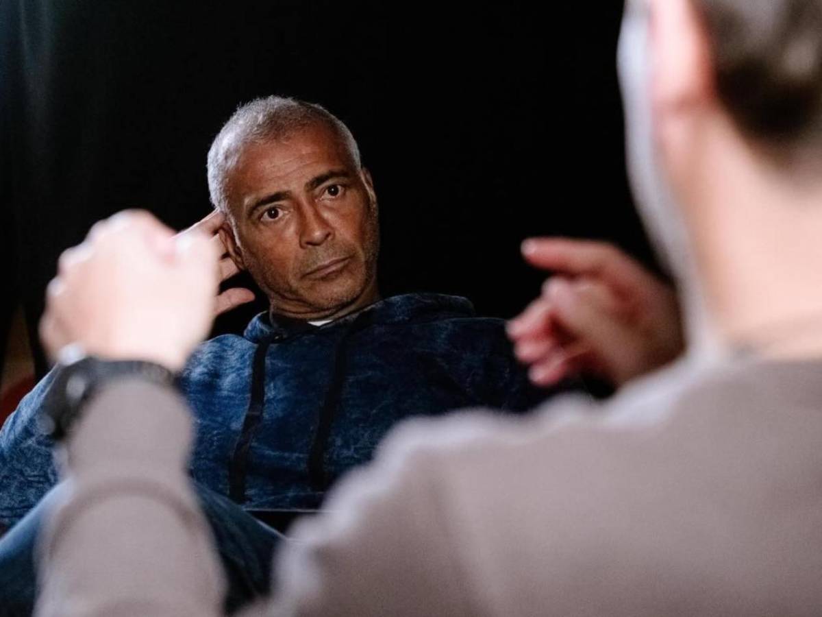 Escándalo: Romario cambia a su novia de 25 años por su mejor amiga y ella reacciona