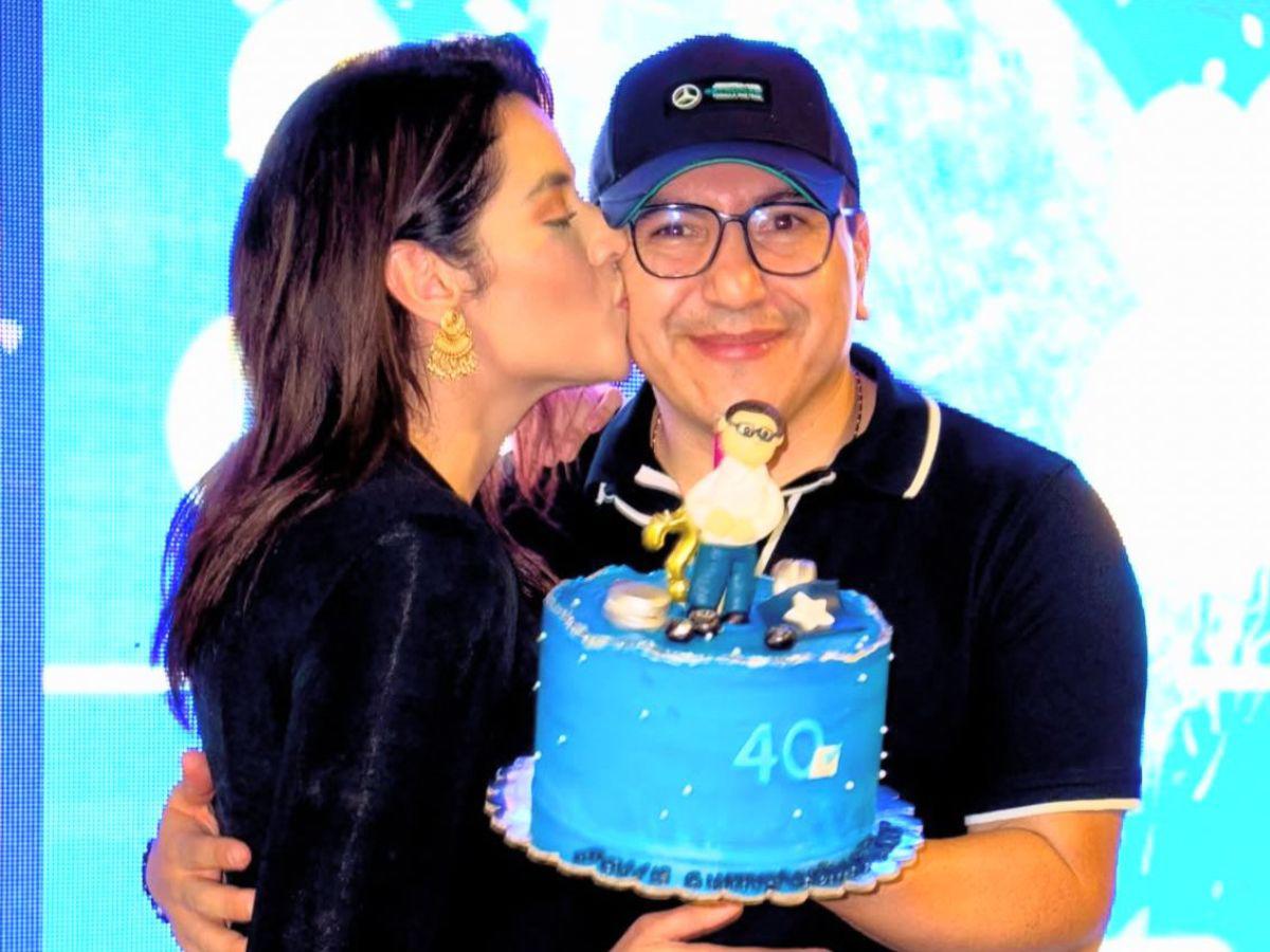 Alex Cáceres revela la fecha de boda de Carolina Lanza: Anda buscando el vestido