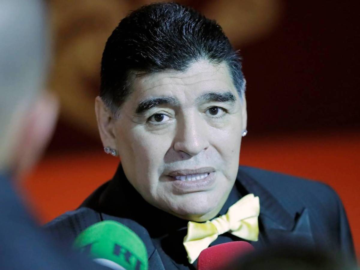 Impactante: Médico revela lo que obligaron a realizarle a Maradona