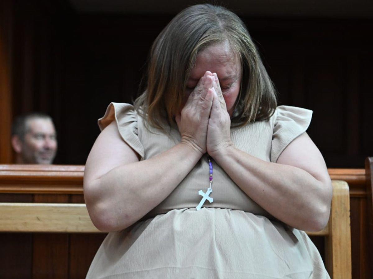 Madre vendió a su hija a brujo que utilizaría sus ojos y piel en un ritual