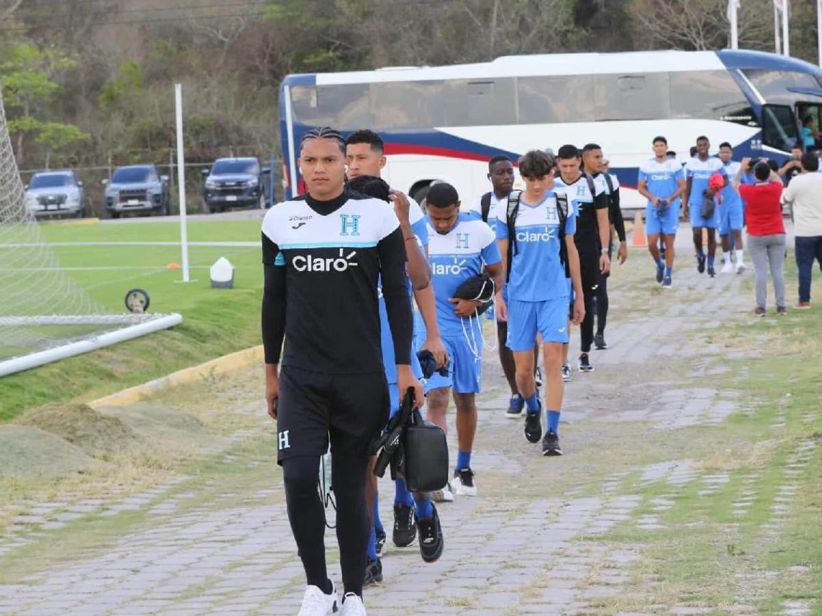 Selección de Honduras entrenó: ambiente de Palma, reacción de Quioto y llamativo look