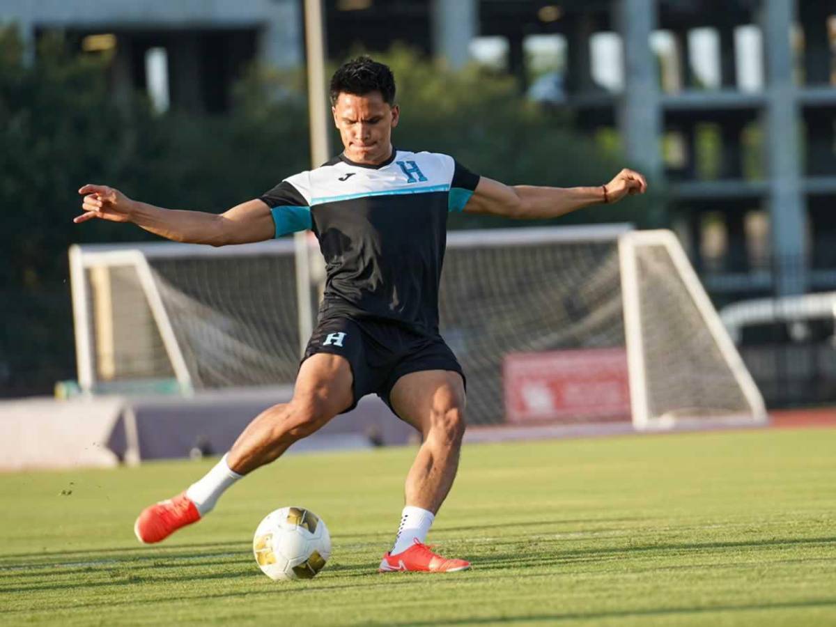 Rueda cambia medio equipo: el 11 titular de Honduras contra El Salvador en la Copa Oro