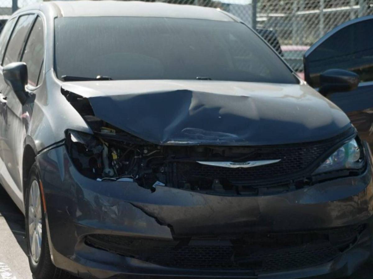 Hondureño es buscado por el FBI tras supuestamente embestir a agentes de ICE