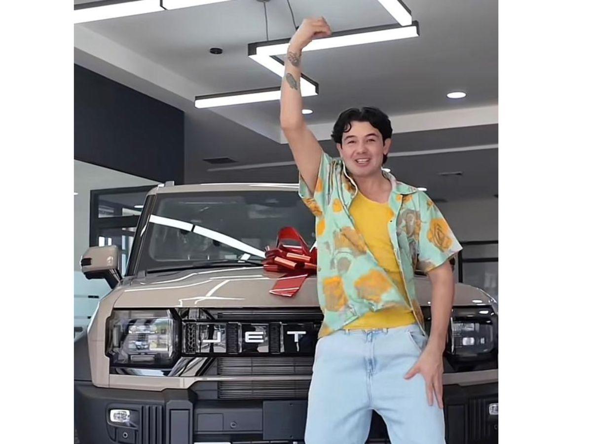 Facundo Caballero presume su nueva camioneta: Gracias a mi sugar