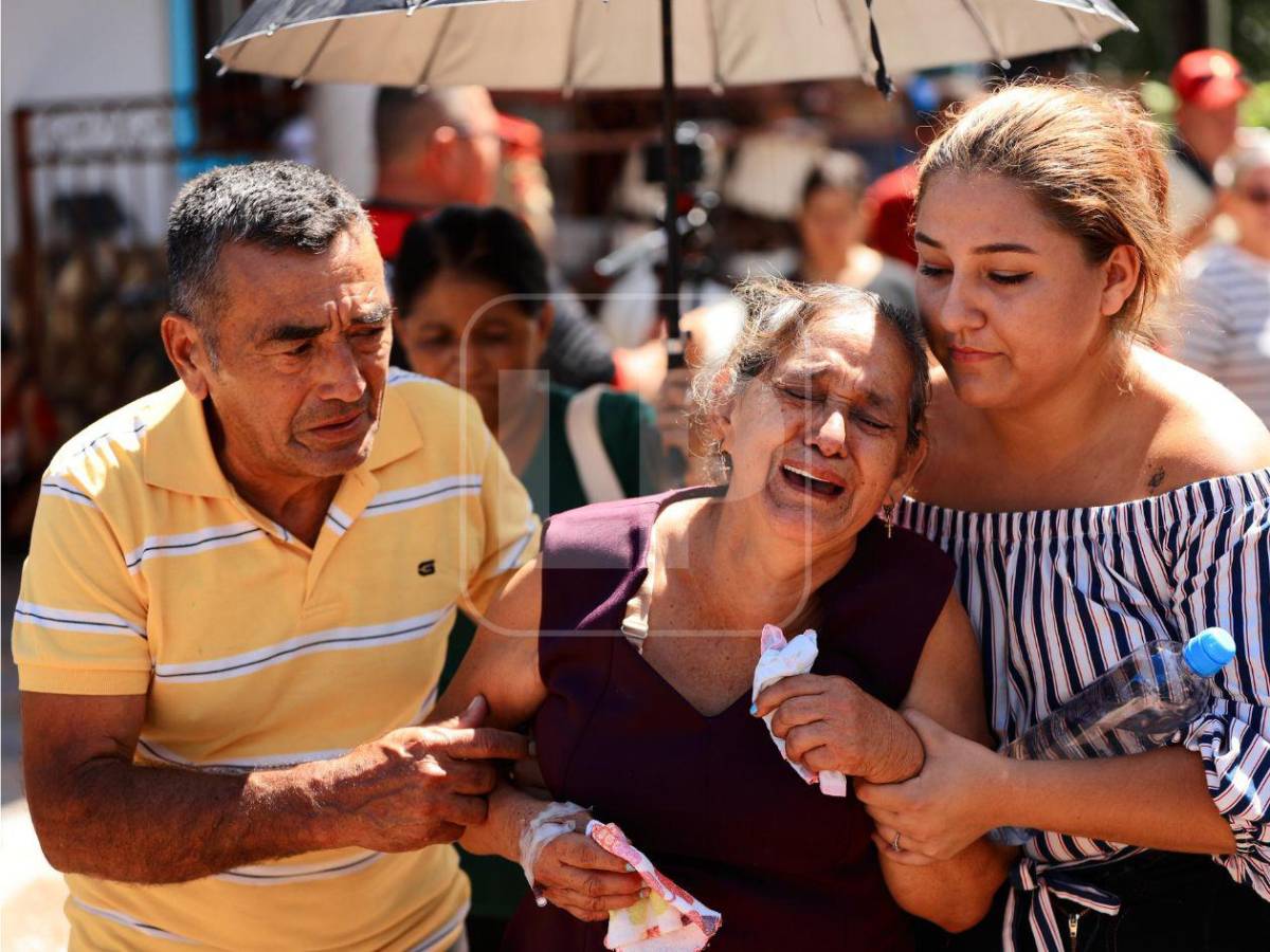 Las dolorosas imágenes en el funeral del inspector Kevin Pérez