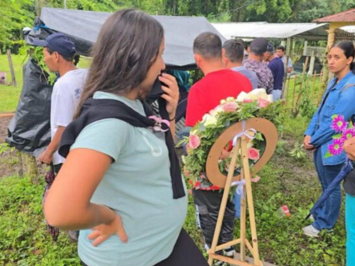 Así se mostraba en redes sociales Danely Muñoz, la quinceañera asesinada en Santa Bárbara