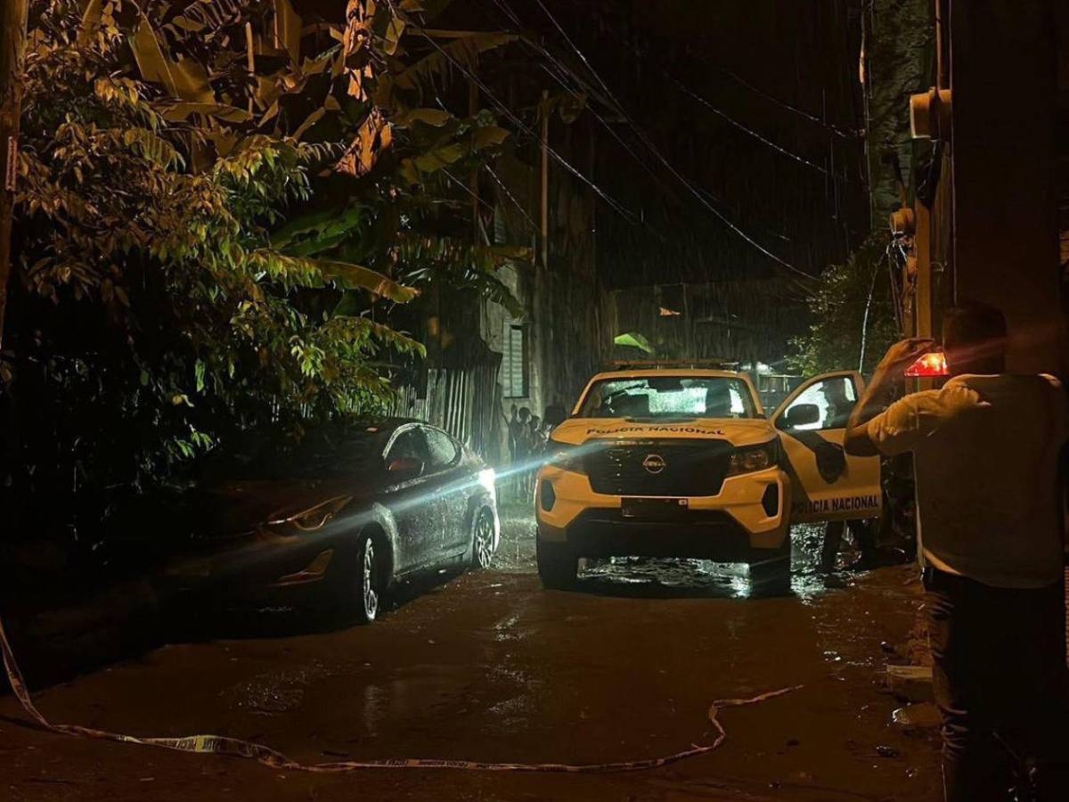 Identifican a pareja asesinada en La Ceiba; pandilla 18 dejó rótulo en la escena