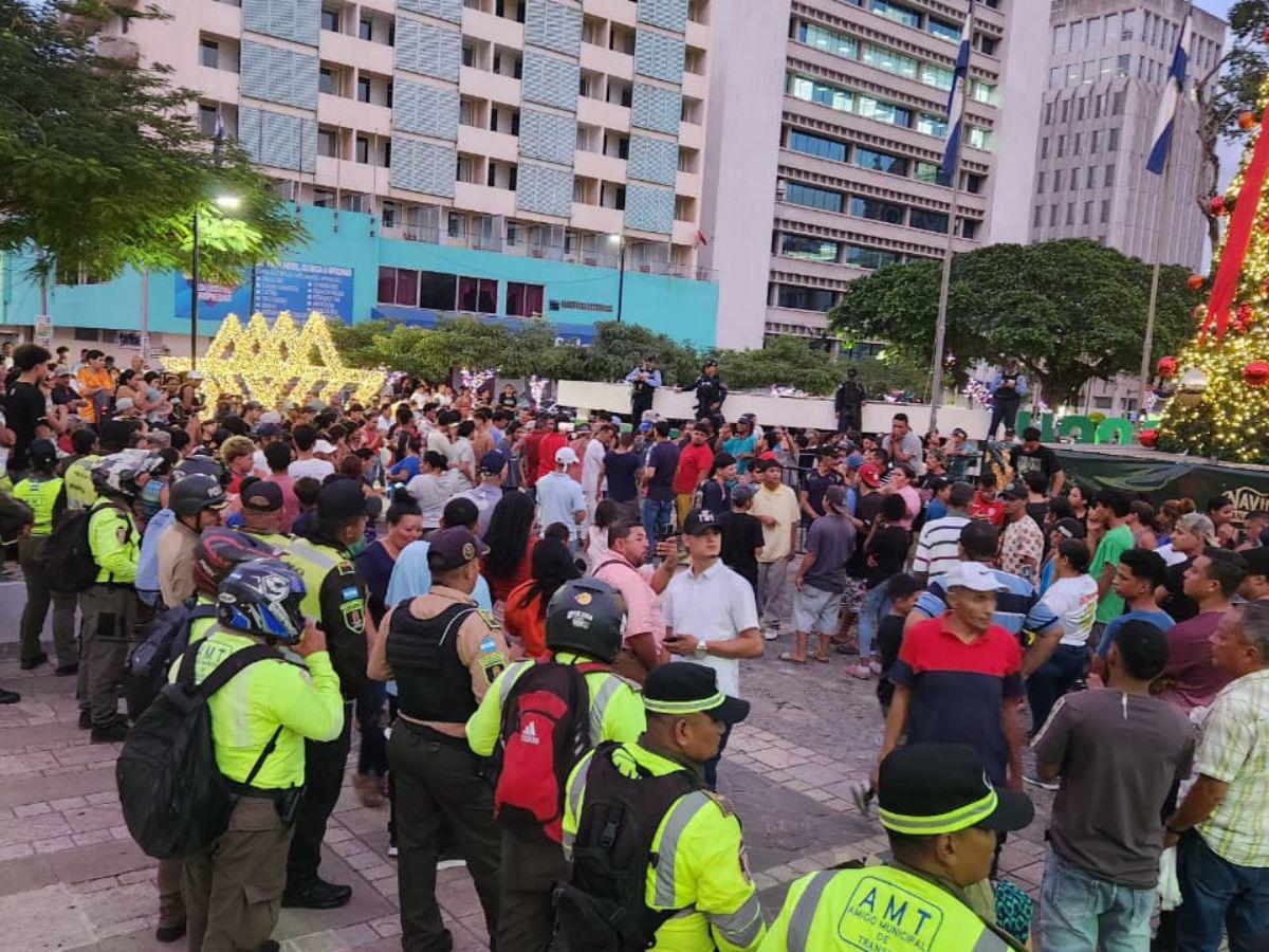 Policía Nacional y Militar evitan saqueos en centro de San Pedro Sula