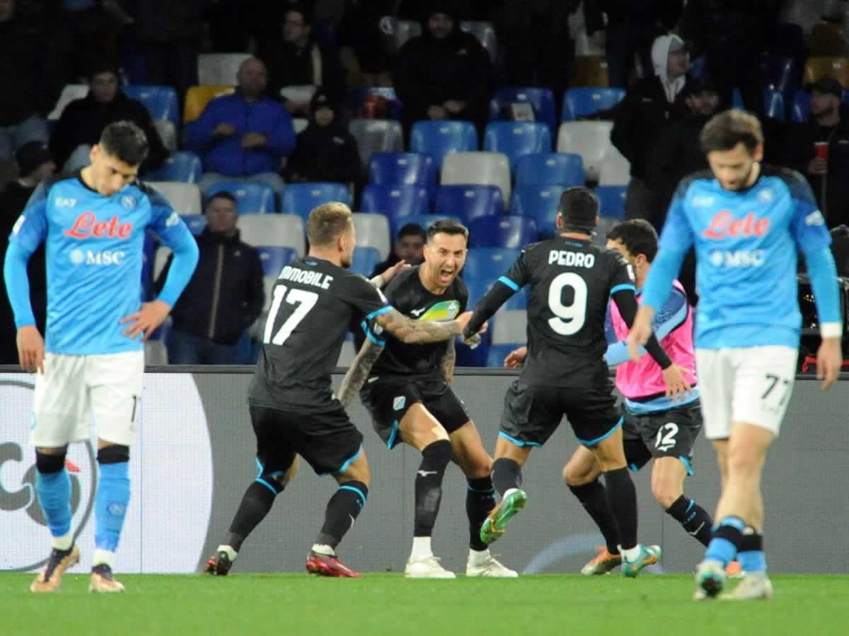 Napoli no es invencible: perdió en casa ante la Lazio
