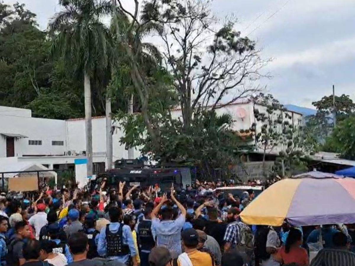 Equipo técnico del MP y CNBS se reúne con representantes de Koriun en Choloma