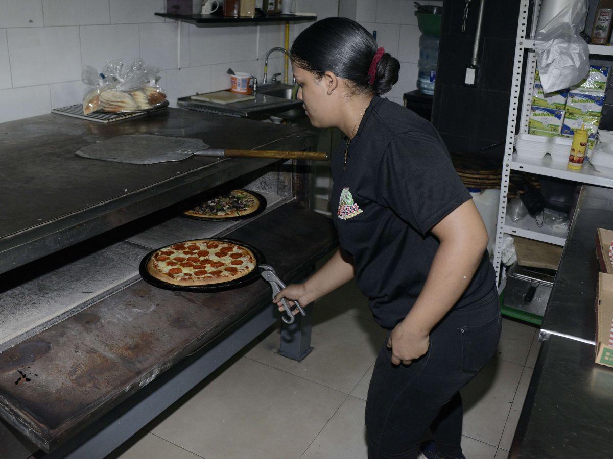 Comenzó su pizzería en casa y cumplió su sueño de ser empresario