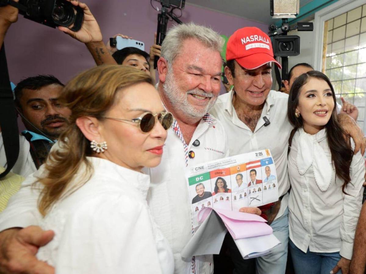 Momentos emotivos del Pollo Contreras en su triunfo electoral