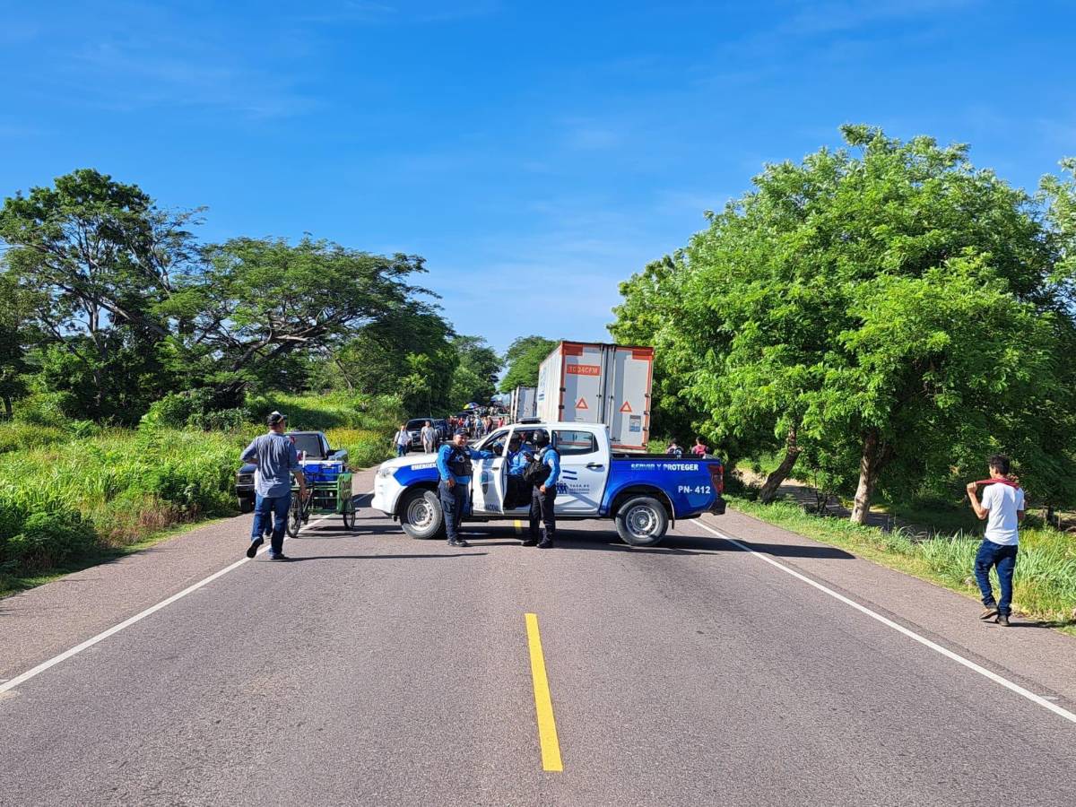 Con protestas bloquean carretera en Choluteca