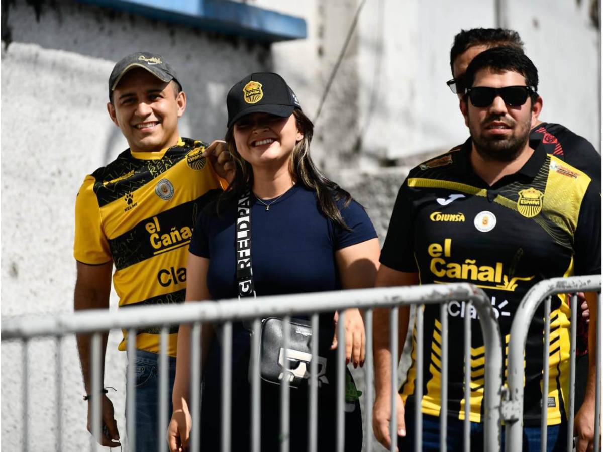 Derroche de bellezas en la final, revuelo por Nasralla y esposa de jugador cautiva