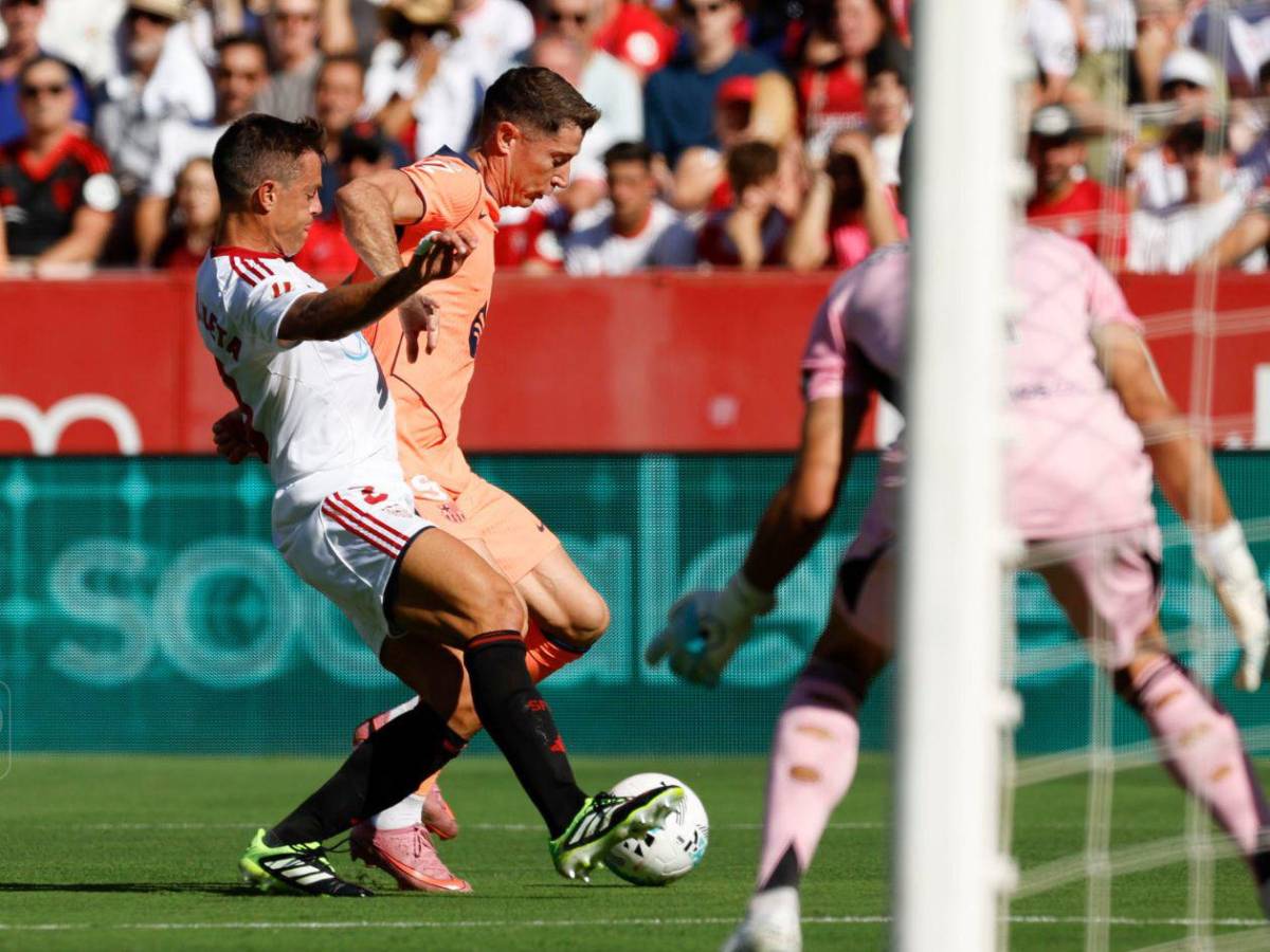 El Barcelona vivió pesadilla, polémica, increíble fallo de Lewandowski y furia de Flick