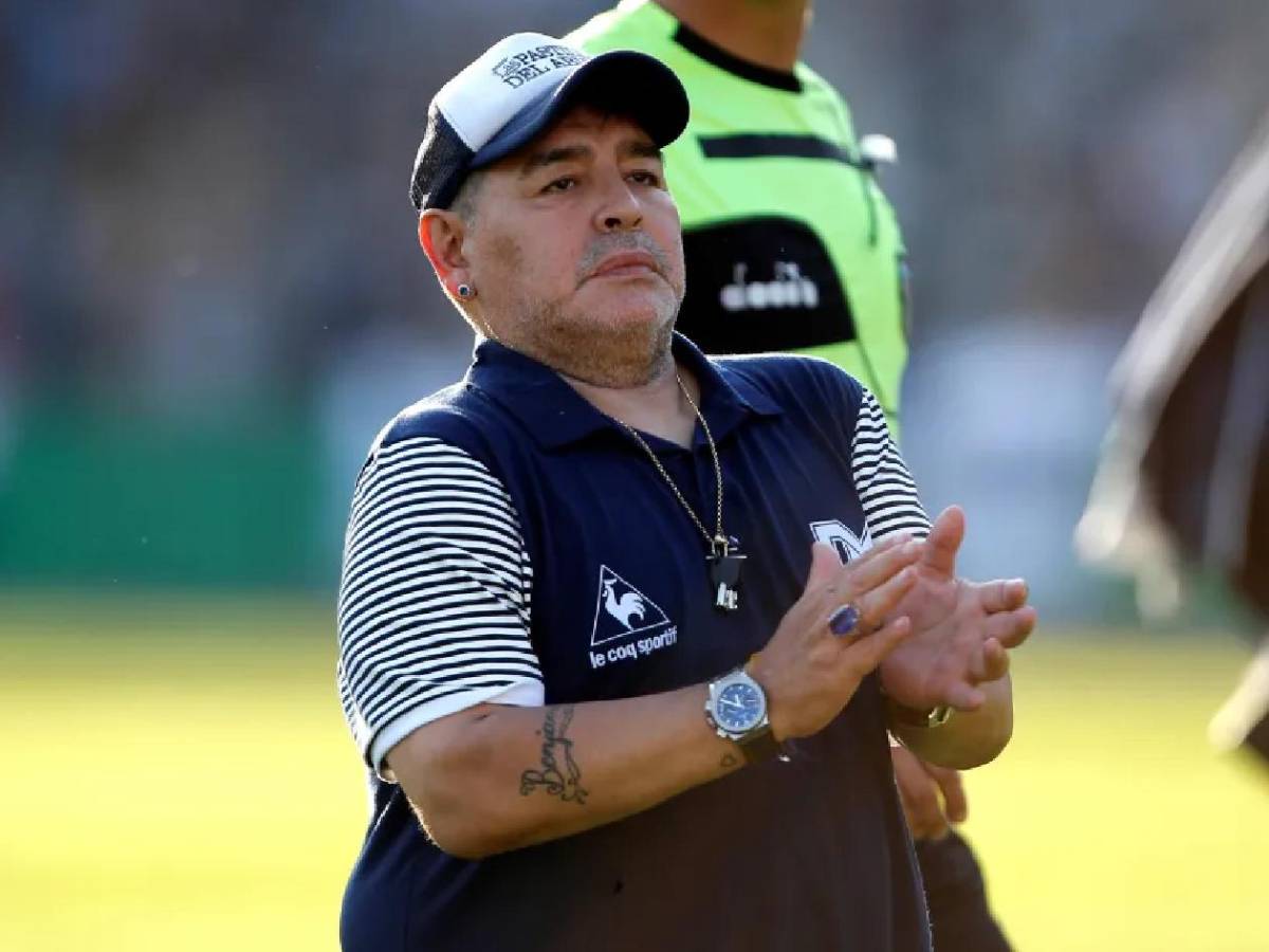 Giro en juicio por muerte de Maradona: último testigo impacta con inesperada versión