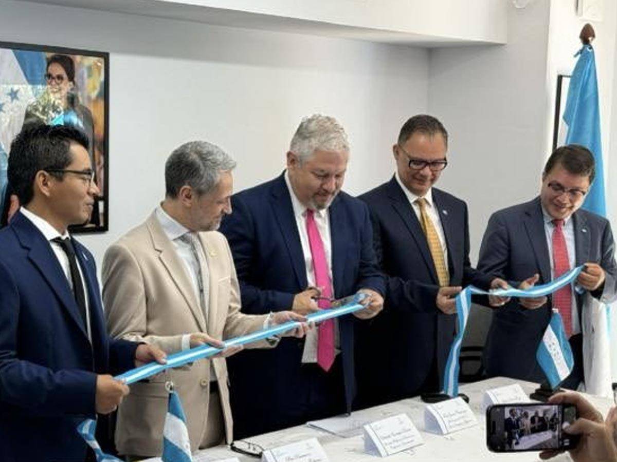 Honduras inaugura viceconsulado en Girona, España