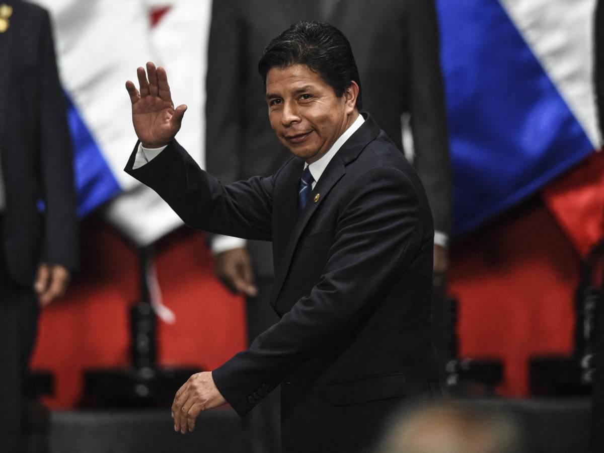 Nicolás Maduro: Pedro Castillo vivió persecución sin límites