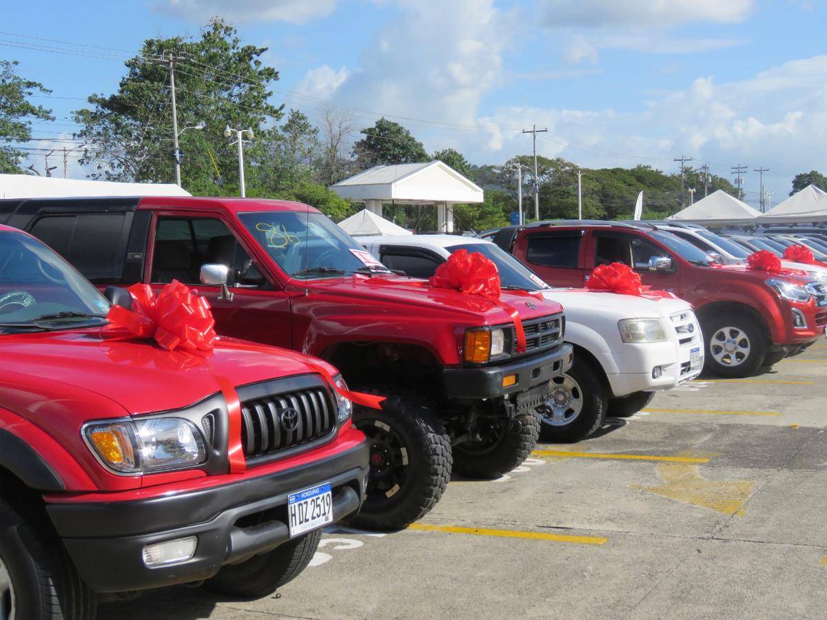 Son 15 Autolotes que están exponiendo sus vehículos en el Black Sale de Cofisa.