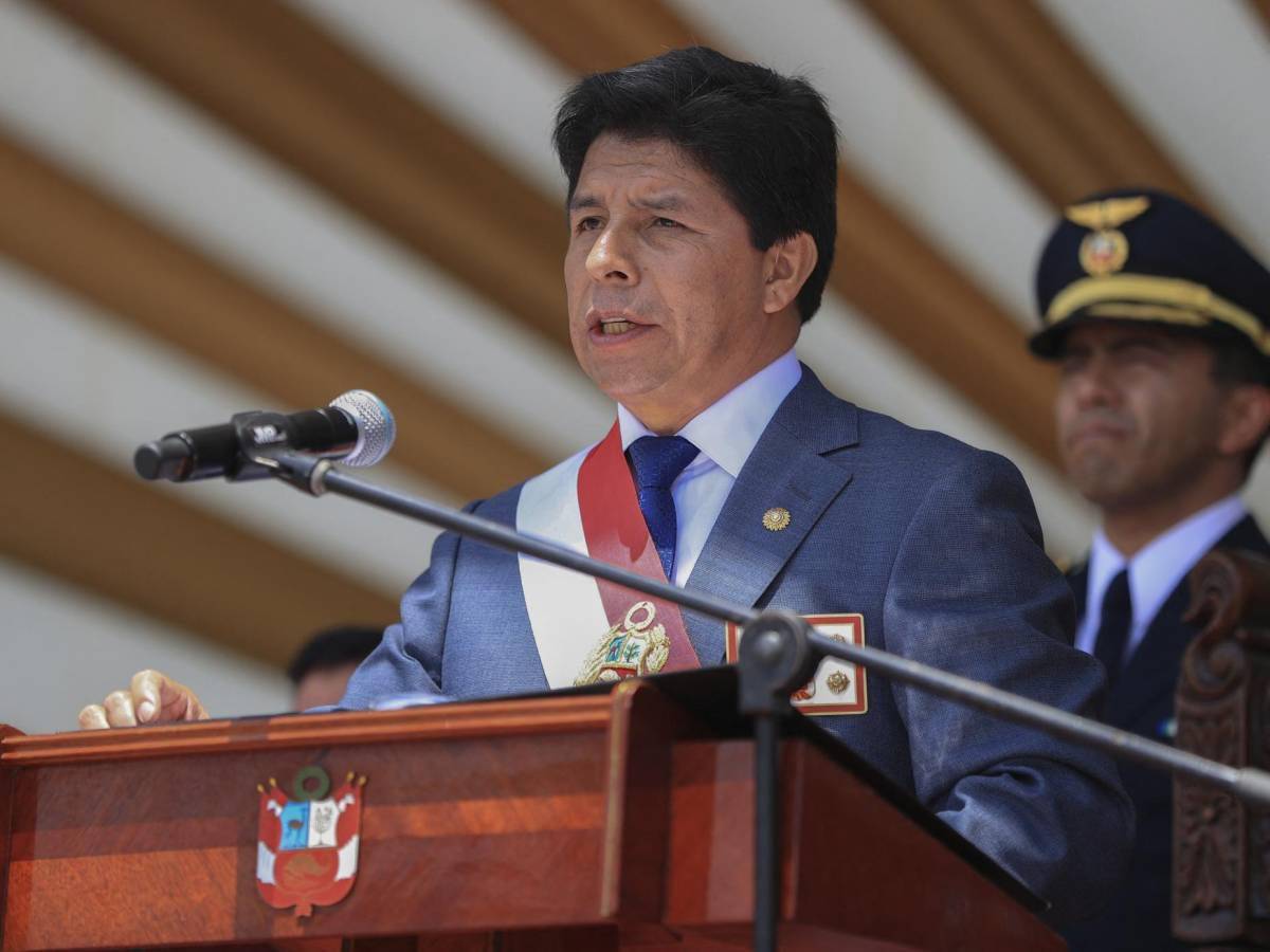 Honduras condena “golpe de Estado” en Perú
