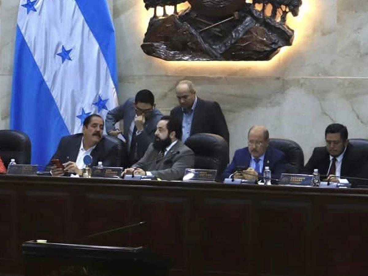 Notarios envían al CN nota exhortativa por reprobación