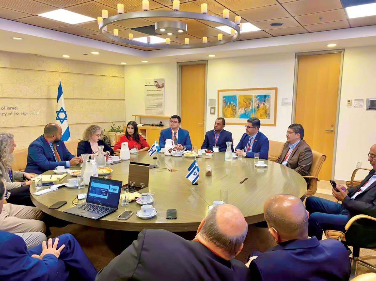 Para que la empresa de Israel transfiera la tecnología y desarrolle los proyectos, el gobierno de Honduras debe asumir la responsabilidad de aval por una deuda de más de €70 millones.