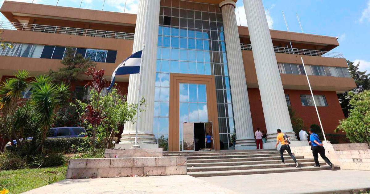 Magistrados del TSC vacarán de sus cargos el 6 de diciembre