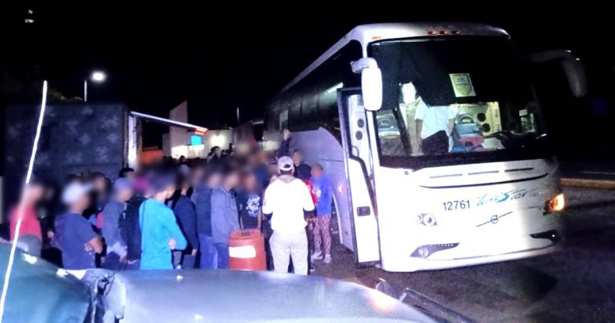 They found 178 migrants on a passenger bus in Veracruz