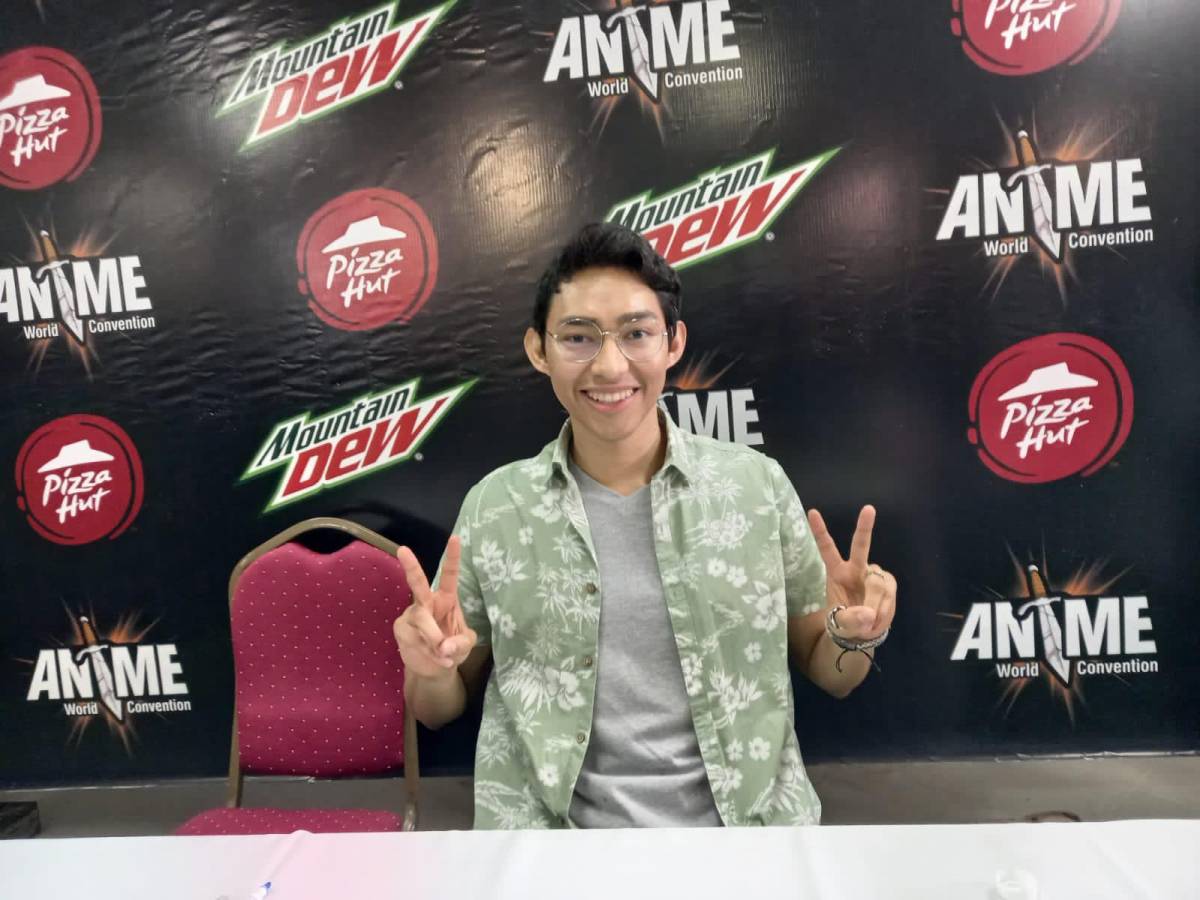 El Youtuber Fernanfloo congrega a cientos de fans en Expocentro