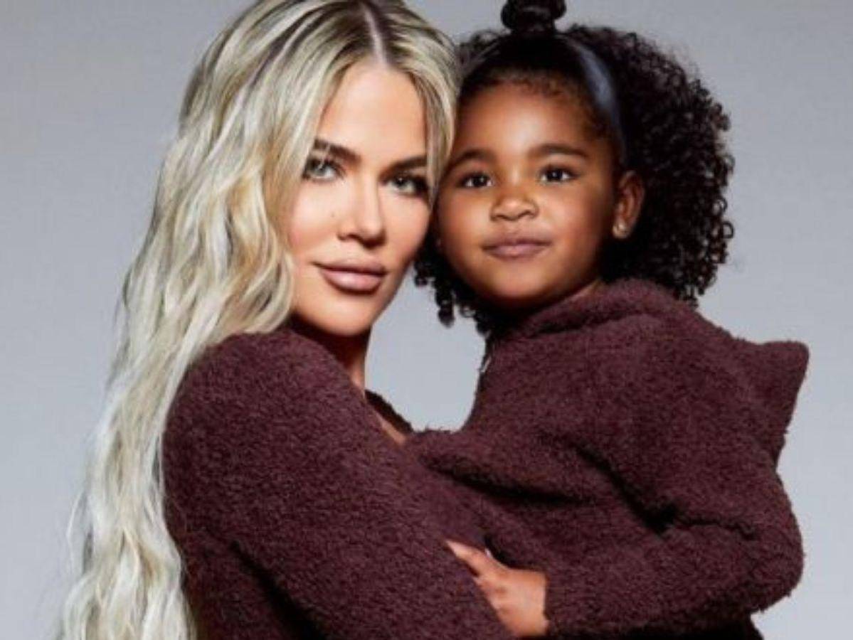 Khloe Kardashian revela que su hija ha perdido su primer diente
