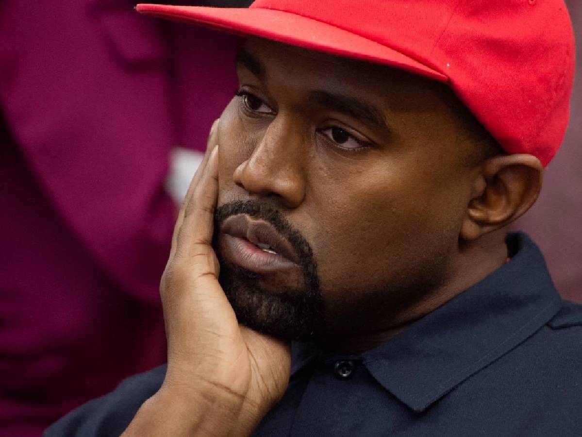 Suspenden Twitter de Kanye West por polémico tuit