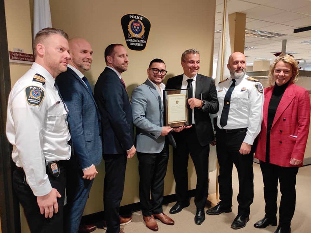 Hondureño es nombrado “Héroe de la ciudad” en Canadá