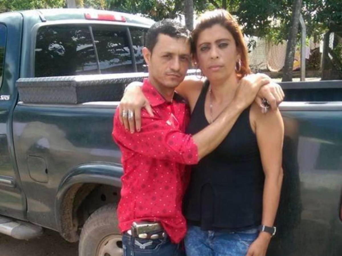 “Se fue con otro”: Había enterrado a su esposa en el patio y la denunciaba de abandono